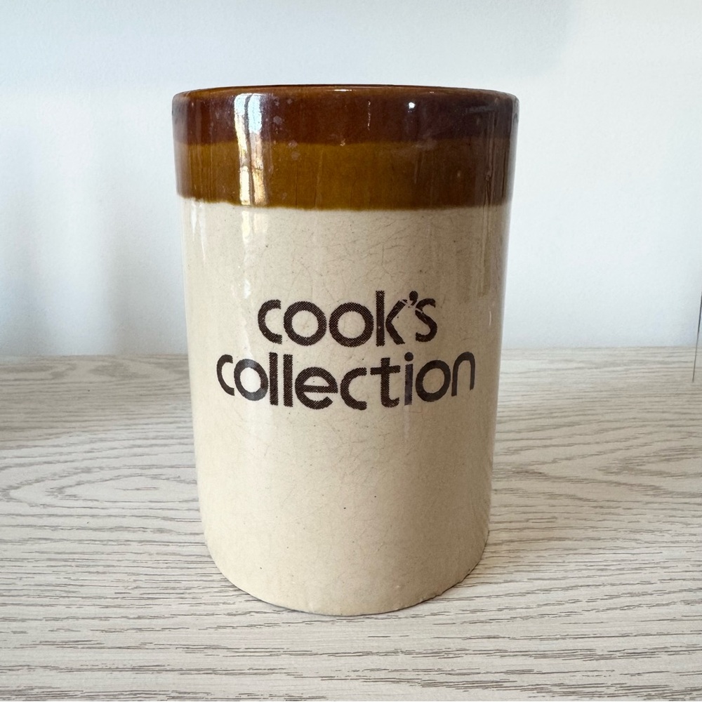 Vintage 70’s 🤎🍄‍🟫 Ceramic  “Cooks Collection” Kitchen Utensil Holder